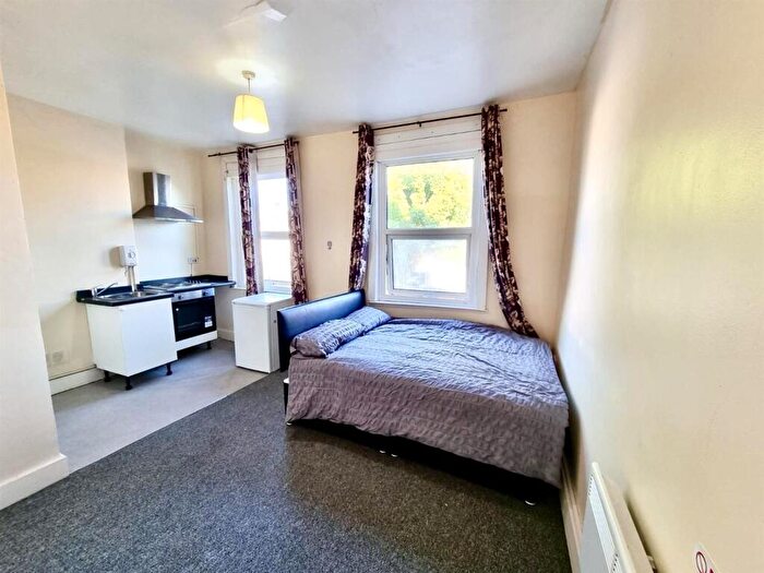 Studio To Rent In Beulah Road, Thornton Heath, CR7