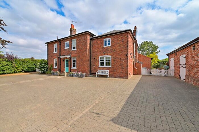 5 Bedroom Detached House To Rent In Howe Lane, Binfield, Bracknell, Berkshire, RG42