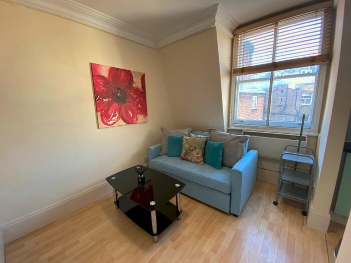 Studio To Rent In White Horse Street, London, W1J