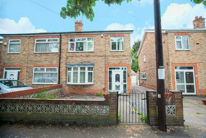 3 Bedroom Semi-Detached House To Rent In Inglemire Lane, Hull, East Riding Of Yorkshire, HU6