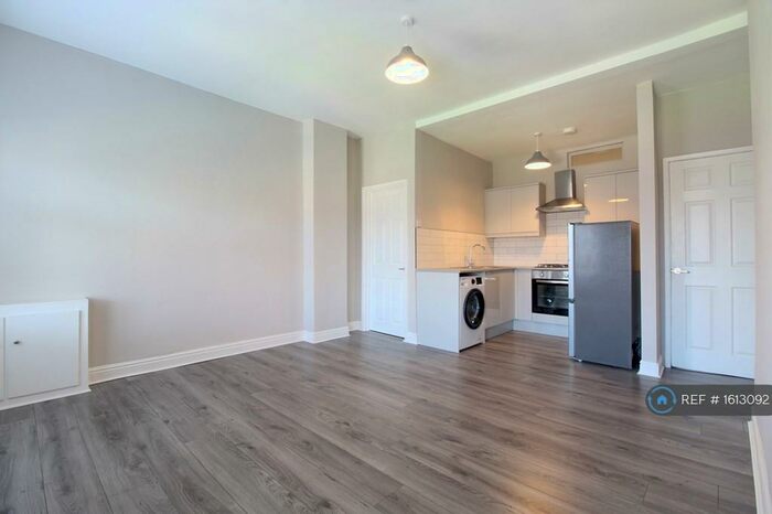 2 Bedroom Flat To Rent In Park Road, Liverpool, L8