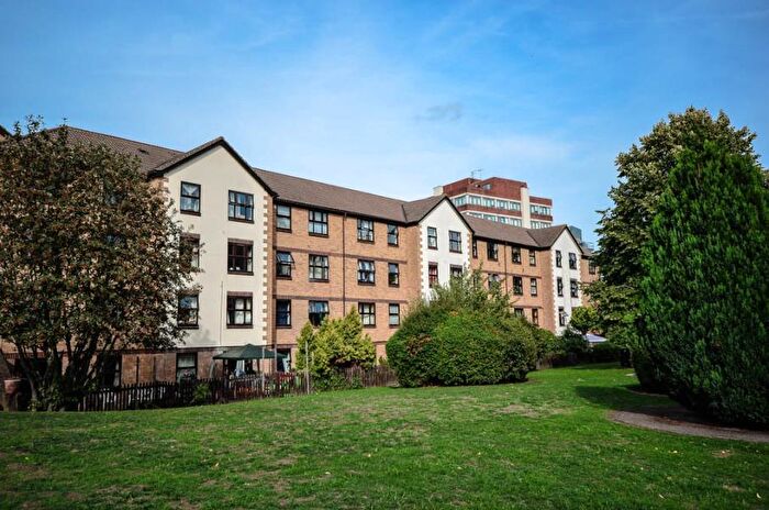 1 Bedroom Flat To Rent In Portland Place, Tottenham, N15