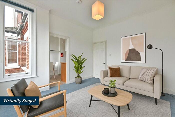 1 Bedroom Flat To Rent In Minster Road, Cricklewood, NW2