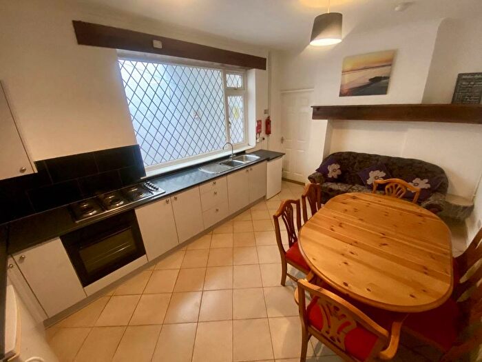 6 Bedroom Property To Rent In Beechwood Road, Uplands, Swansea, SA2