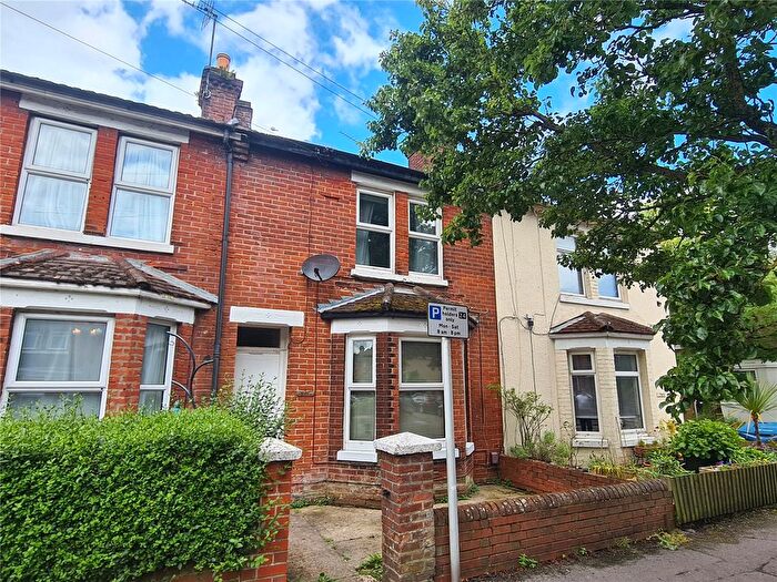 3 Bedroom Terraced House To Rent In High Street, Eastleigh, SO50