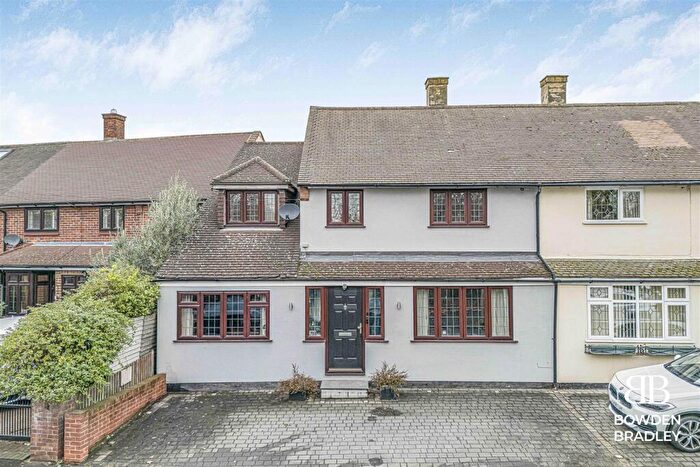 4 Bedroom Semi-Detached House For Sale In Peregrine Road, Hainault, IG6