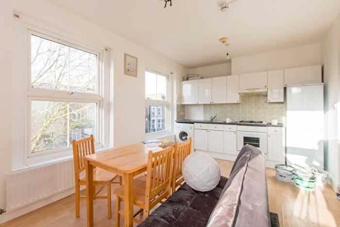 1 Bedroom Flat To Rent In Fonthill Road, , Finsbury Park, London, N4