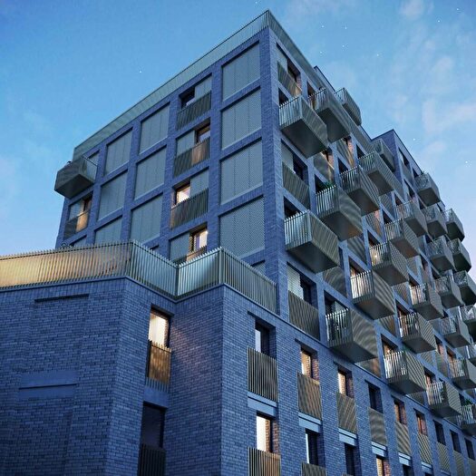 2 Bedroom Apartment For Sale In The Hive, Luton, LU1