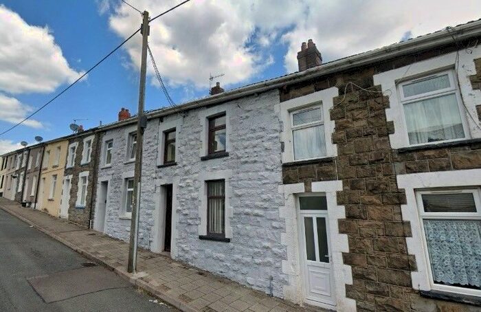 3 Bedroom Property To Rent In Blaen-Y-Cwm Terrace, Treorchy, CF42