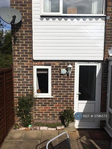 1 Bedroom Semi Detached House To Rent In Findon, Findon, BN14