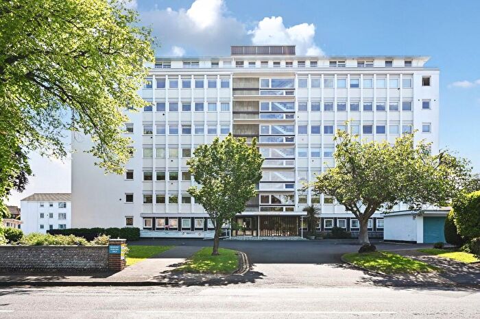 3 Bedroom Apartment For Sale In Compton Place Road, Eastbourne, BN21