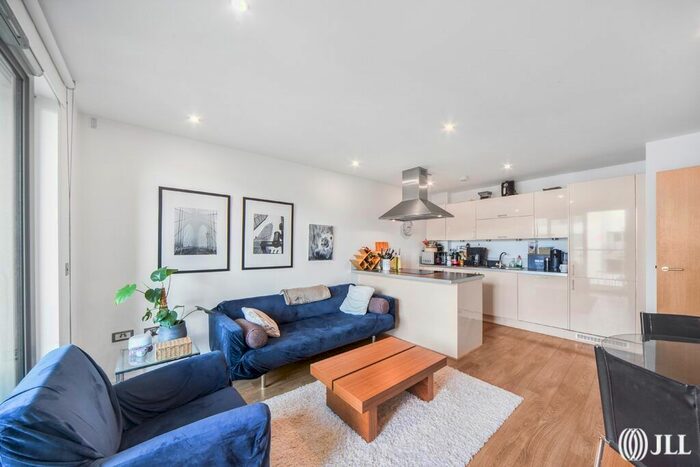 1 Bedroom Flat To Rent In Bow Common Lane, London, E3