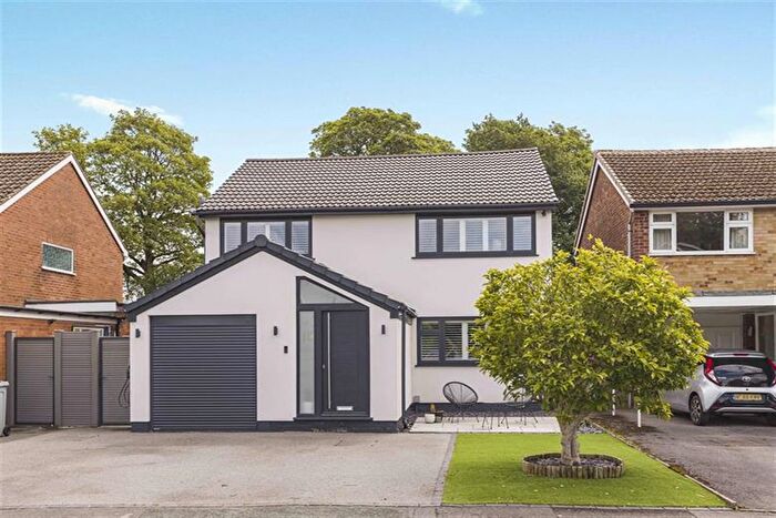 4 Bedroom Detached House For Sale In Henbury Rise, Henbury, Macclesfield, SK11