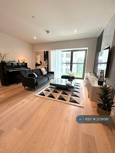 2 Bedroom Flat To Rent In Bonnet Street, London, E16