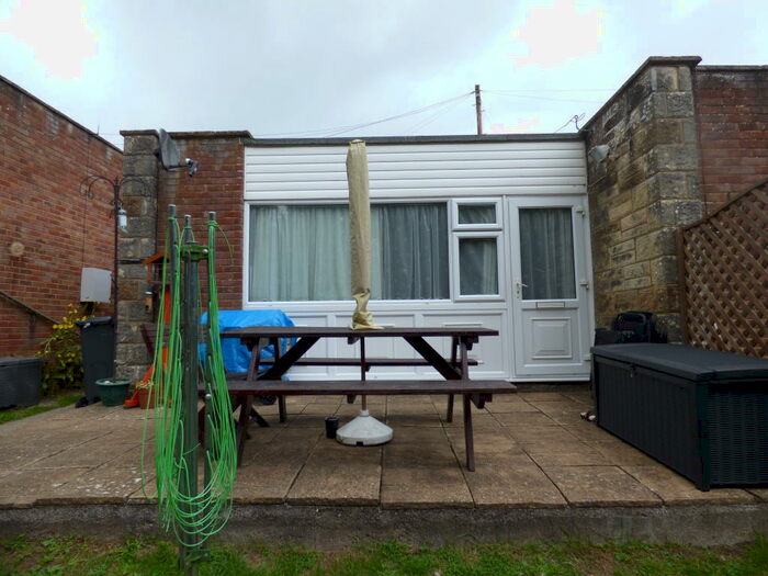 2 Bedroom Chalet To Rent In Gurnard Pines, Gurnard, PO31