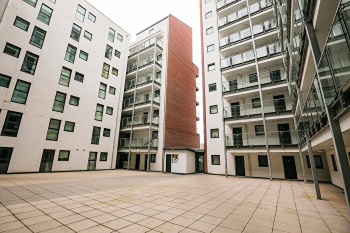 2 Bedroom Flat To Rent In Tabley Street, Liverpool, L1
