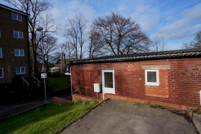 2 Bedroom Flat To Rent In Linden Terrace, Pontefract, WF8