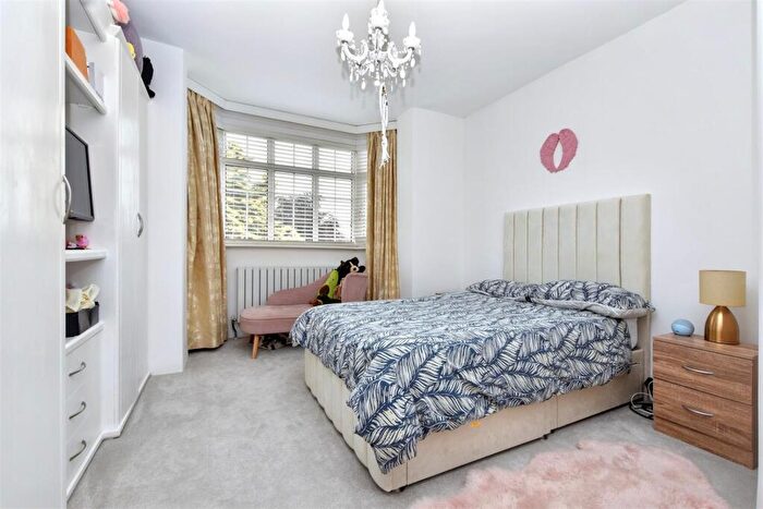 5 Bedroom Detached House For Sale In Kings Drive, Eastbourne, BN21