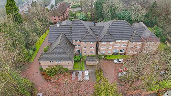 2 Bedroom Flat For Sale In Uxbridge Road, Pinner, HA5