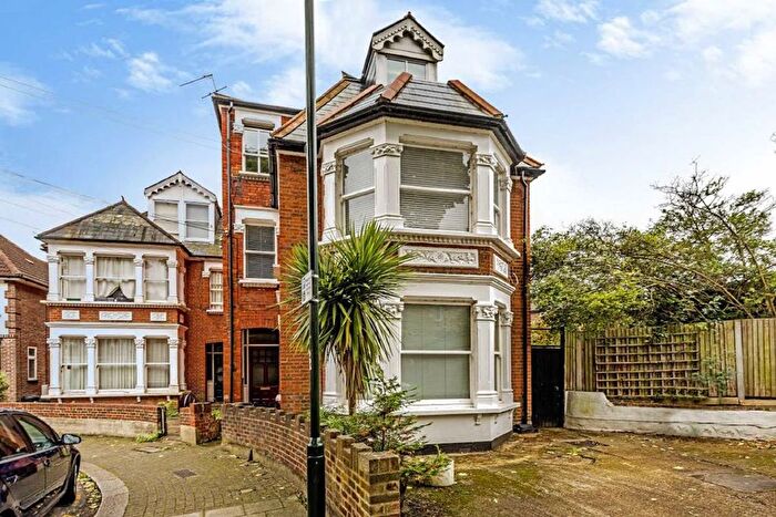 1 Bedroom Flat To Rent In Denton Road, Twickenham, TW1