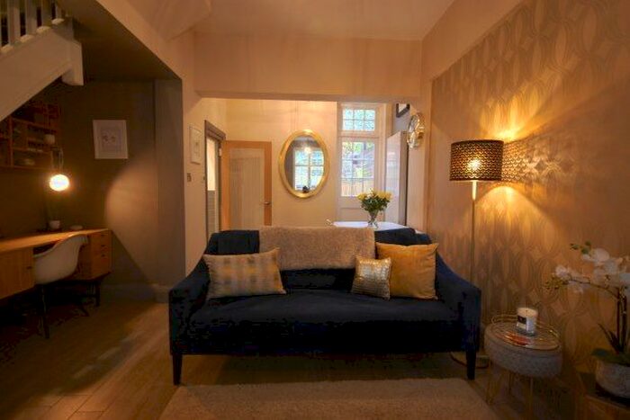 1 Bedroom Terraced House To Rent In Church Road, Uckfield TN22