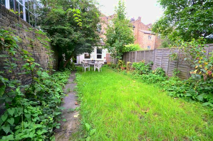 5 Bedroom Maisonette To Rent In Lewisham Way, New Cross, SE14