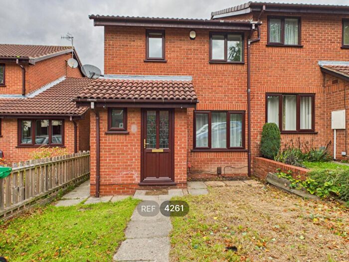 3 Bedroom Semi-Detached House To Rent In Rock Court, Nottingham, NG6