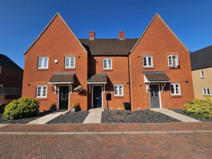 2 Bedroom Terraced House To Rent In Hamilton Drive, Towcester, NN12