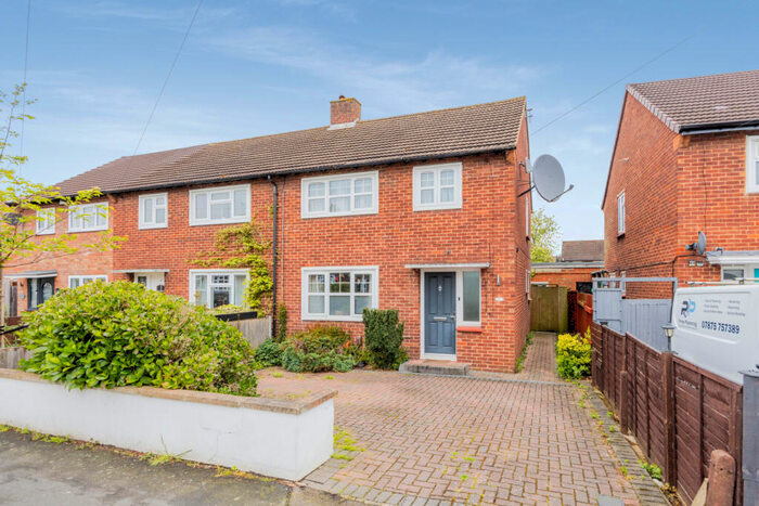3 Bedroom Semi-Detached House To Rent In Cottimore Lane, Walton-on-Thames, Surrey, KT12