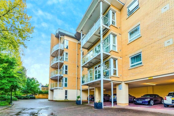 2 Bedroom Flat To Rent In Wheeler Place, Bromley, BR2