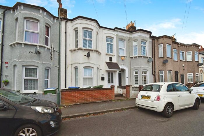 3 Bedroom Terraced House To Rent In Cheshunt Road Belvedere, DA17