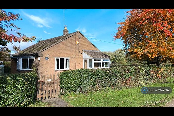 2 Bedroom Bungalow To Rent In Magpie Road, Banbury, OX17