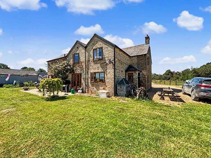 3 Bedroom Cottage To Rent In Papworth Everard, Cambridge, CB23