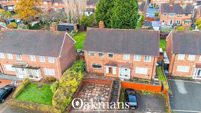 3 Bedroom Semi Detached House For Sale In Fleming Road, Quinton, Birmingham, West Midlands, B32