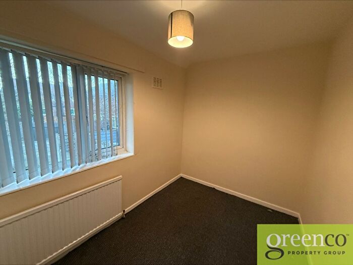 4 Bedroom Semi-Detached House To Rent In Parkway, Little Hulton, Salford, M38