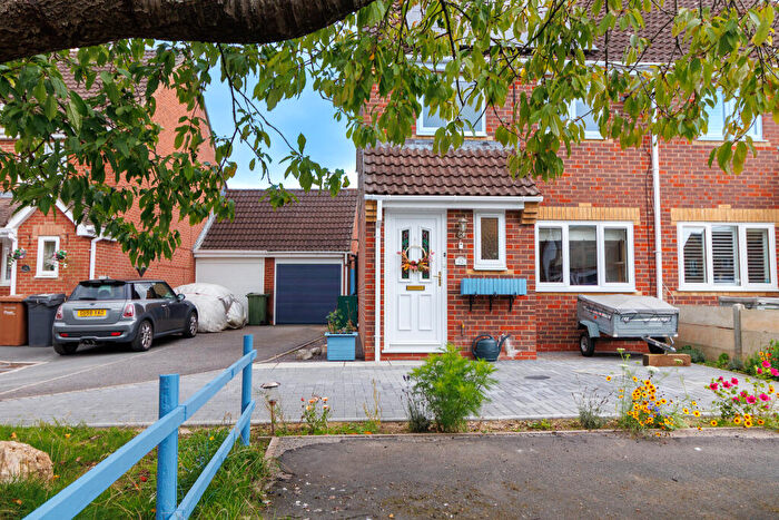3 Bedroom Semi-Detached House For Sale In Kingfishers, Tidworth, SP9