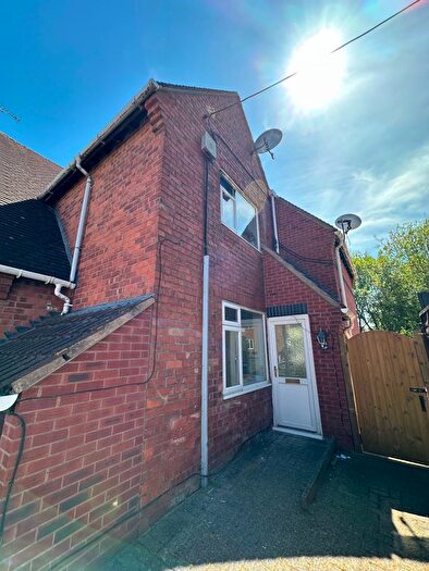 1 Bedroom Flat To Rent In Flat, Tachbrook Road, Leamington Spa, CV31