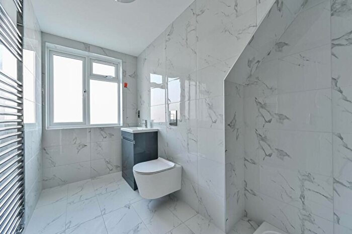 6 Bedroom House To Rent In Bride Street, Barnsbury, London, N7
