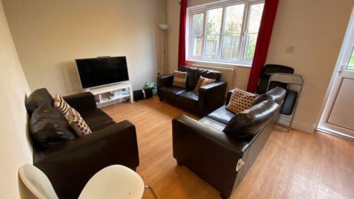 5 Bedroom House To Rent In Downs Road, Canterbury Ref -, CT2