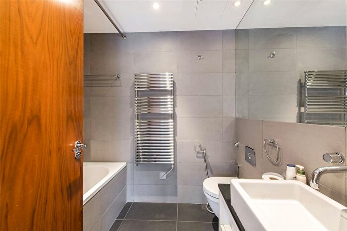 3 Bedroom Flat To Rent In Point West, Cromwell Road, SW7
