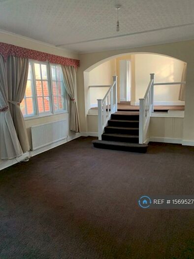 2 Bedroom Flat To Rent In Crondall Stores, Crondall, Farnham, GU10