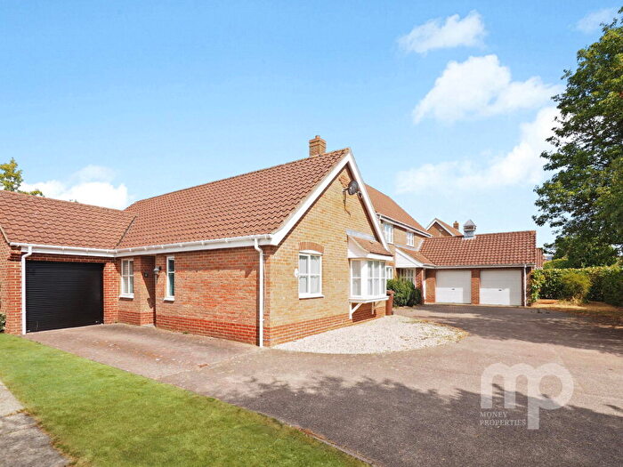 3 Bedroom Detached Bungalow For Sale In Holly Blue Road, Spacious Bungalow On Generous Plot, Wymondham, Norfolk, NR18