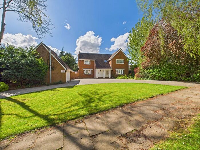 4 Bedroom Detached House For Sale In Thorburn Road, Northampton, Northamptonshire, NN3