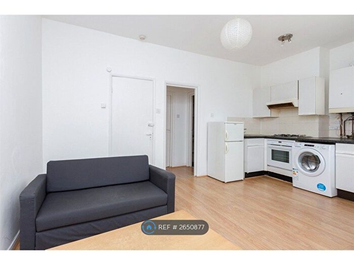 1 Bedroom Flat To Rent In London, London, SW12