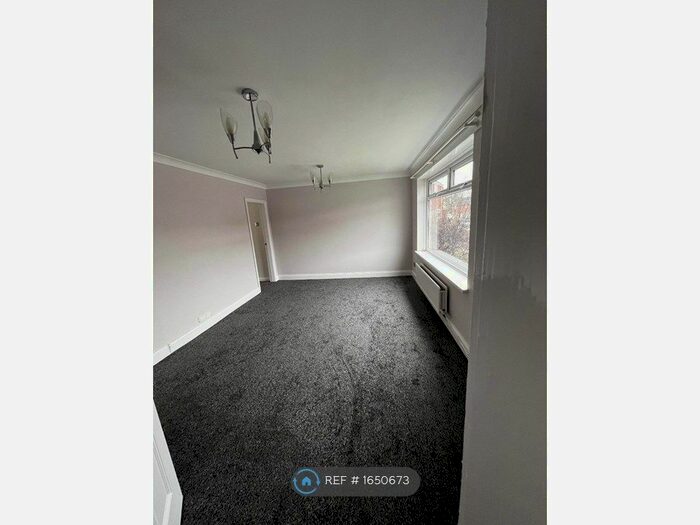 4 Bedroom Semi-Detached House To Rent In South Lea, Durham, DH7