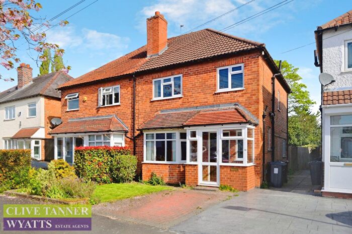 3 Bedroom Semi Detached House For Sale In Hazelmere Road, Hall Green, Birmingham, West Midlands, B28
