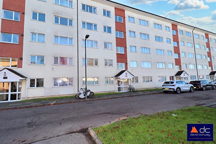 2 Bedroom Flat For Sale In Byron Way, Northolt, UB5
