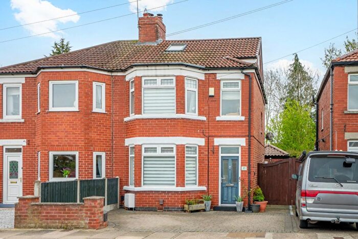 3 Bedroom Semi Detached House For Sale In Plantation Drive, Off Boroughbridge Road, York, YO26