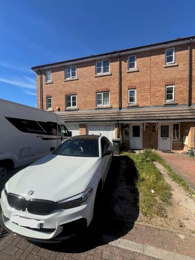 3 Bedroom Terraced House To Rent In Michigan Close, Broxbourne, EN10