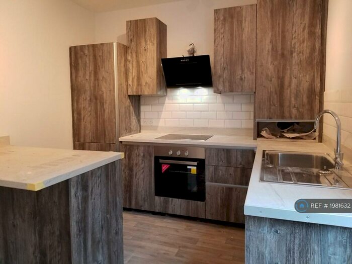 2 Bedroom Flat To Rent In Gleadless Road, Sheffield, S2